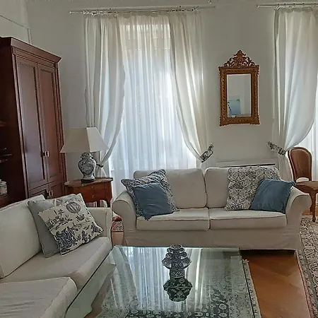 Romantic Center Apartament *